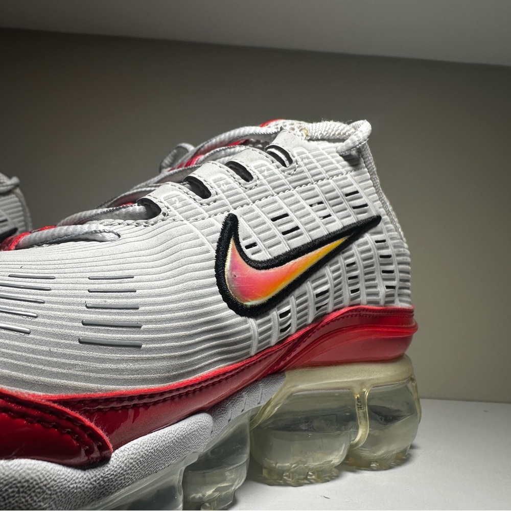 Nike Air VaporMax 360 (OG Grey Red) - Picture 3 of 12